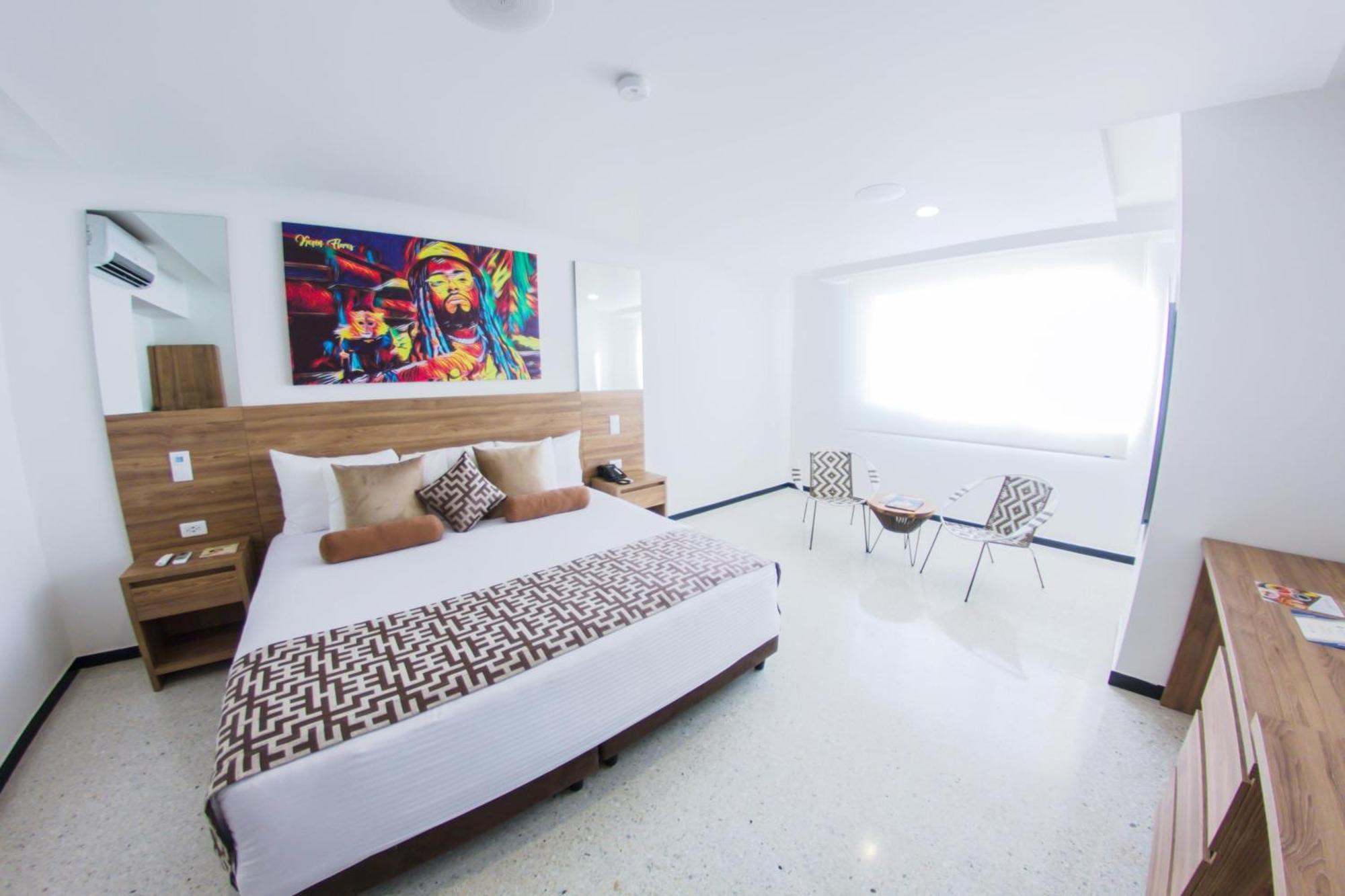 Plaza Hotel 4*