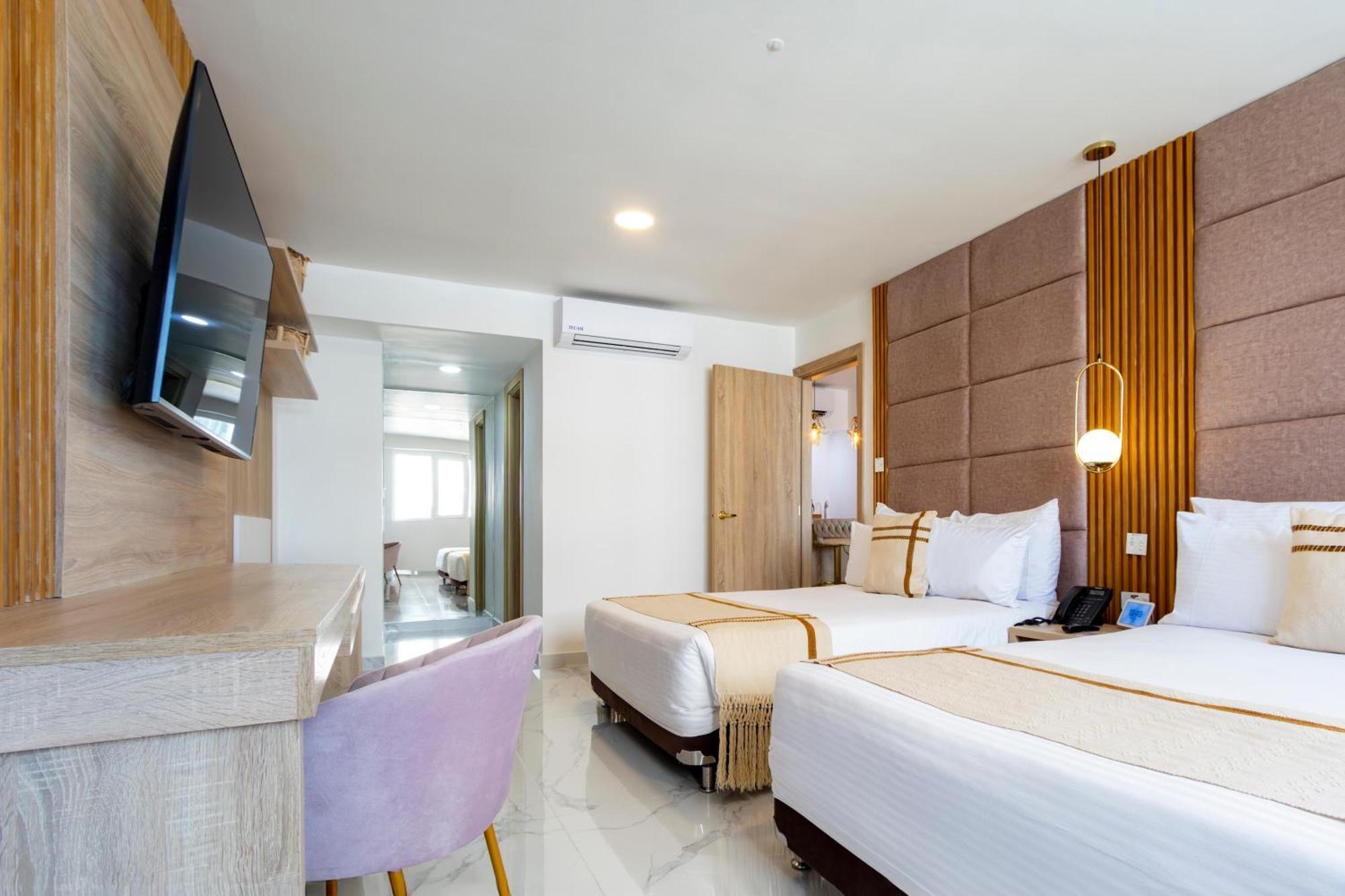 Hotel Plaza 4*