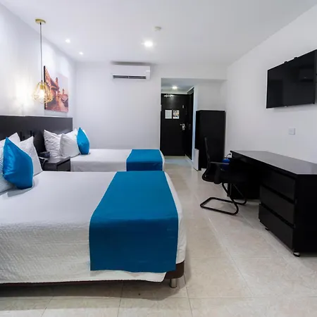 Hotel Plaza 4*