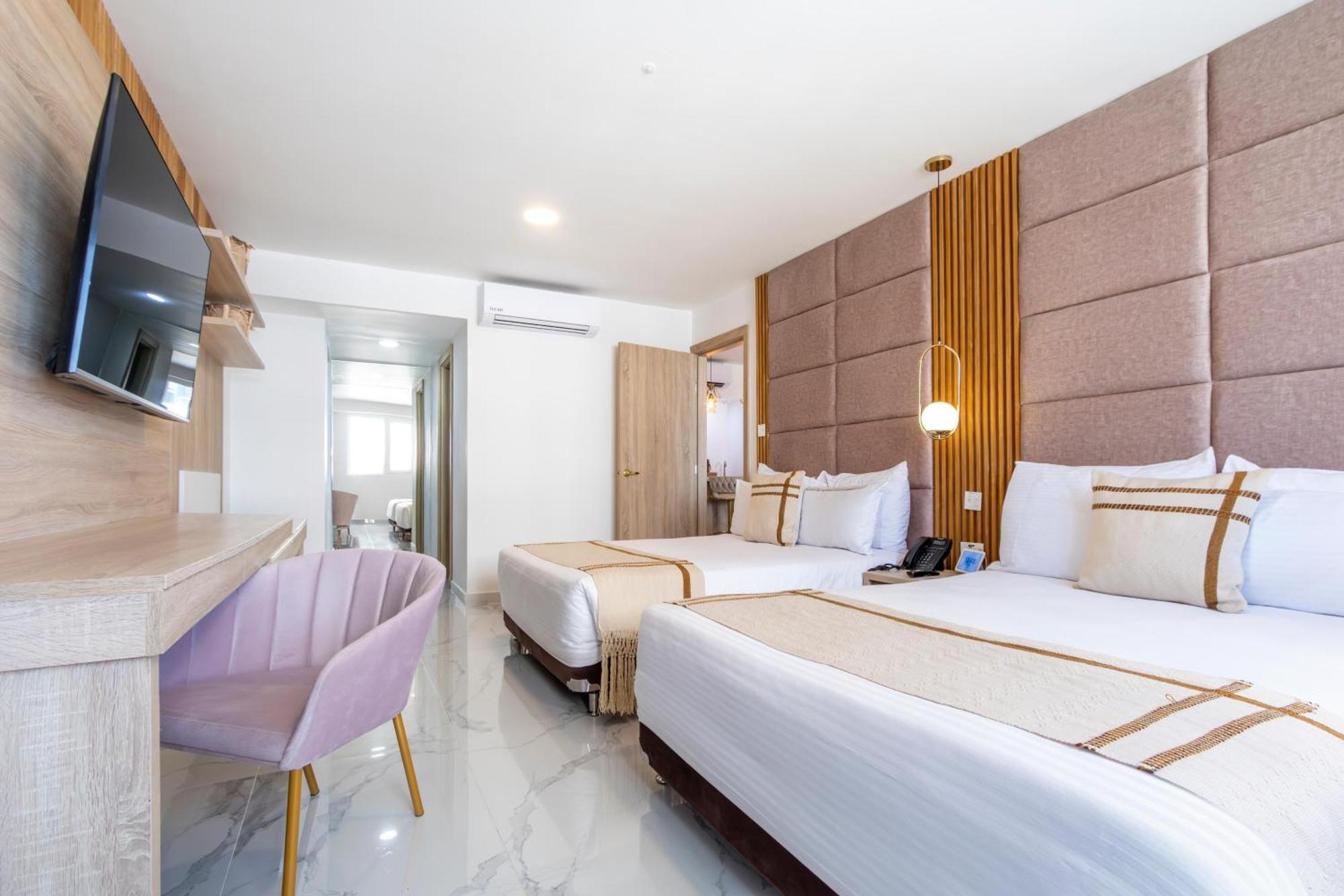 Plaza Hotel 4*